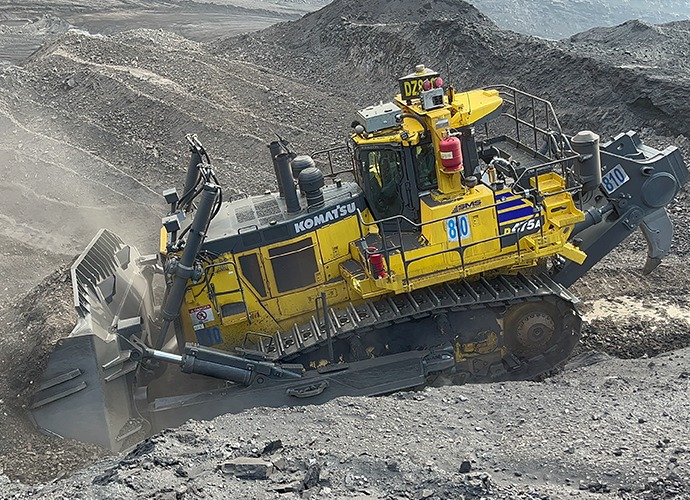 Bulldozer Komatsu D375A con sistema MONCON instalado